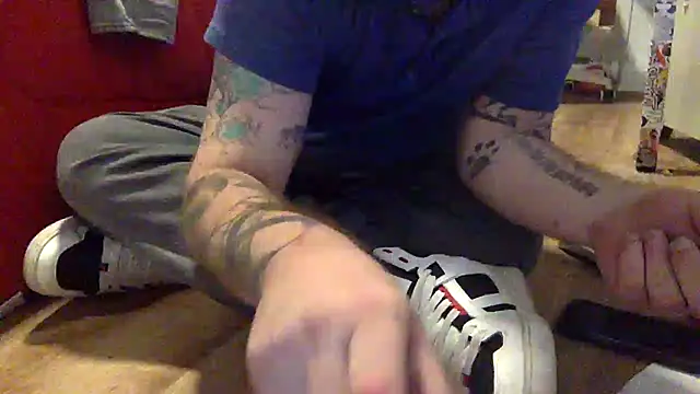 edger4lif3 online show from September 2025 08:08:01 PM