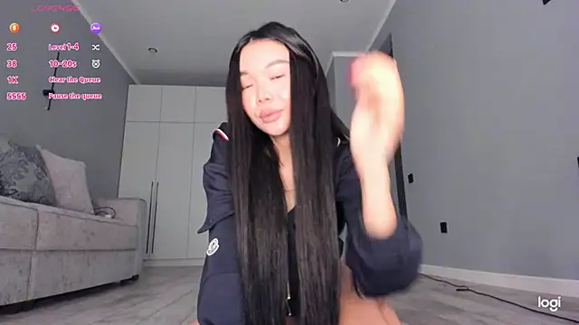 Snapshot of Rem_Esme chatting on February 2026 04:02:01 AM Rem Esme online show from February 2026 04:02:01 AM