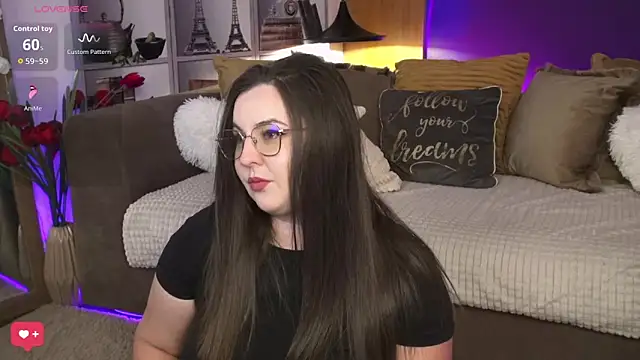Mia Swano online show from May 2026 11:54:02 PM