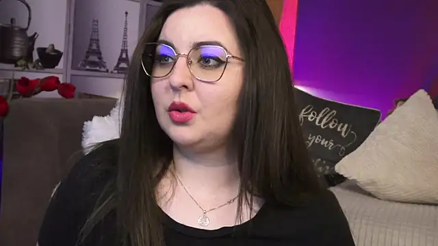 Mia Swano online show from May 2026 01:33:01 AM