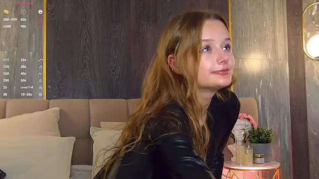 Mary Parksy online show from October 2025 04:18:02 PM