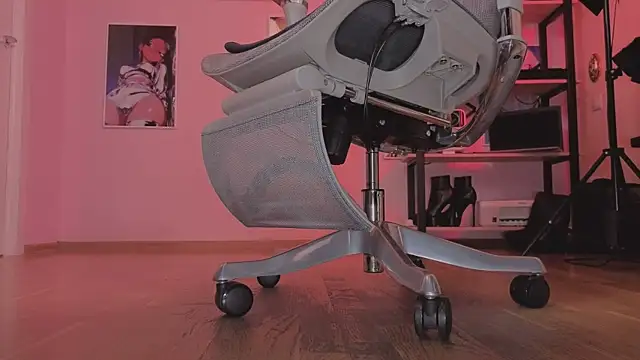 Snapshot of Jolie_Orchid chatting on February 2026 12:21:01 PM Jolie Orchid online show from February 2026 12:21:01 PM