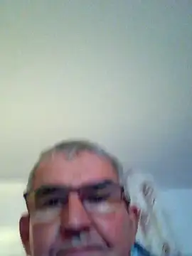 Oldmenhot66 online show from October 2025 06:31:01 PM