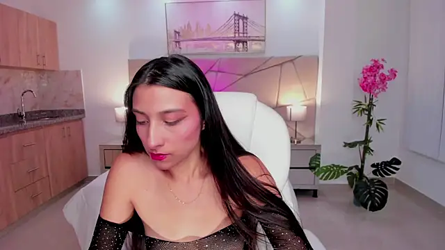 Snapshot of Kristen_Rousse chatting on September 2025 09:40:02 PM Kristen Rousse online show from September 2025 09:40:02 PM