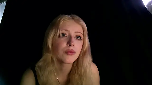 Snapshot of rosy_petal chatting on October 2025 01:33:02 PM rosy petal online show from October 2025 01:33:02 PM