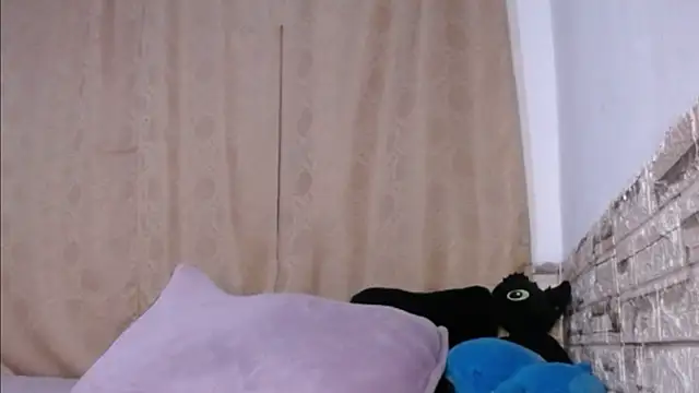 Snapshot of Bicky_24 chatting on May 2026 08:21:01 AM Bicky 24 online show from May 2026 08:21:01 AM
