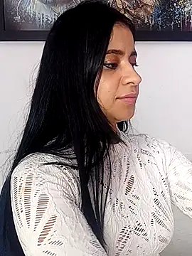 Snapshot of ValerieLove_ chatting on November 2025 07:48:02 PM ValerieLove online show from November 2025 07:48:02 PM