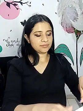 Snapshot of ValerieLove_ chatting on November 2025 07:47:01 PM ValerieLove online show from November 2025 07:47:01 PM