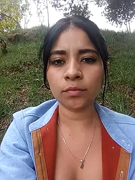 Snapshot of ValerieLove_ chatting on November 2025 06:03:02 PM ValerieLove online show from November 2025 06:03:02 PM