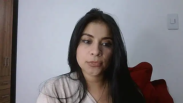 Snapshot of ValerieLove_ chatting on November 2025 05:40:02 AM ValerieLove online show from November 2025 05:40:02 AM