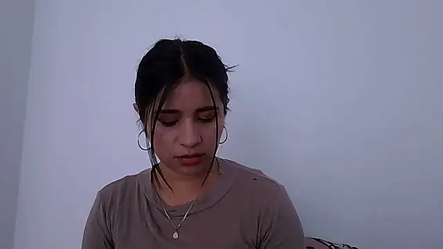 Snapshot of ValerieLove_ chatting on November 2025 03:36:02 PM ValerieLove online show from November 2025 03:36:02 PM