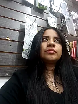 Snapshot of ValerieLove_ chatting on January 2026 08:25:02 PM ValerieLove online show from January 2026 08:25:02 PM