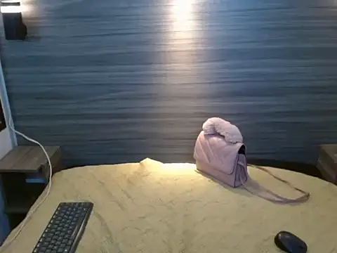 Penelopee Rouse online show from November 2025 12:54:02 AM