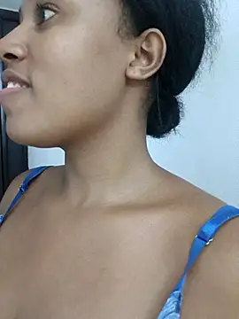 MoniqueMulberry online show from September 2025 01:05:01 AM