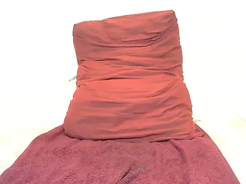 BeautyQueenX22 online show from November 2025 08:33:02 PM