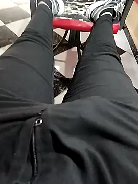 anis3g4 online show from November 2025 12:26:01 PM