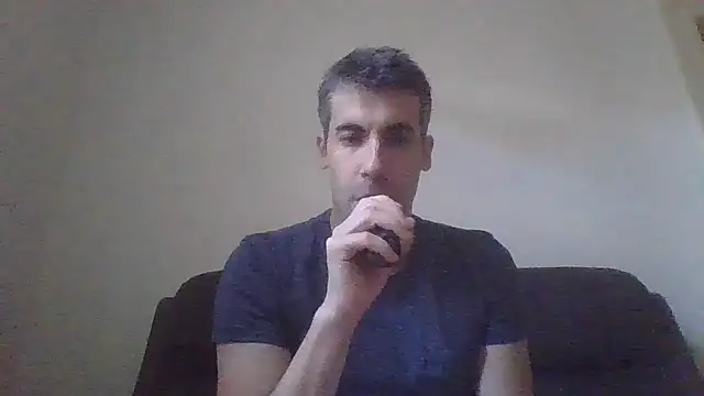 JulioIsHere4you online show from November 2025 10:46:02 AM