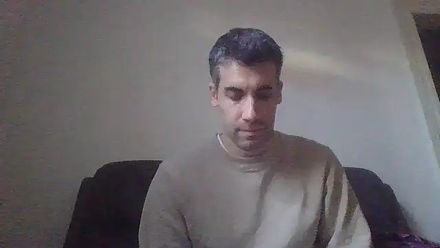 Snapshot of JulioIsHere4you chatting on January 2026 10:20:01 AM JulioIsHere4you online show from January 2026 10:20:01 AM