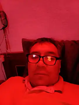 Snapshot of CubiformPostbox chatting on July 2026 12:28:01 AM CubiformPostbox online show from July 2026 12:28:01 AM