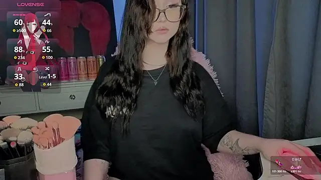 Snapshot of hornyprincess19 chatting on May 2026 03:52:02 PM hornyprincess19 online show from May 2026 03:52:02 PM
