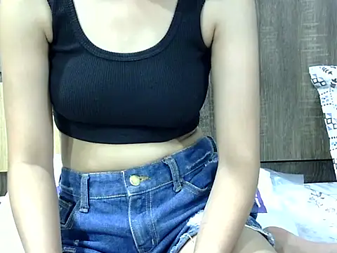 Snapshot of SEXYGUDIYA chatting on September 2025 05:48:01 PM SEXYGUDIYA online show from September 2025 05:48:01 PM