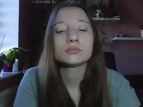 LindaPretty online show from September 2025 07:12:01 AM
