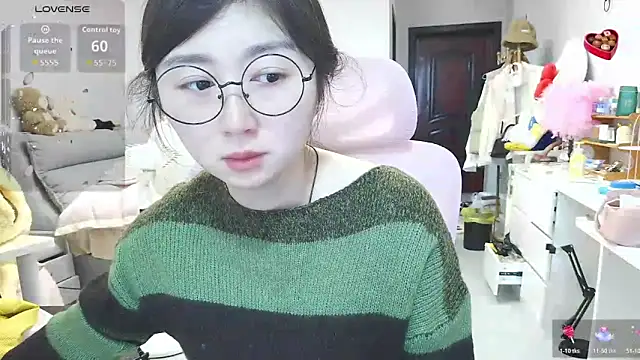 Diva VVN online show from February 2026 12:20:01 AM