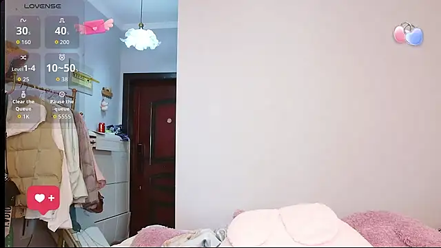 Snapshot of Diva_VVN chatting on May 2026 01:12:01 AM Diva VVN online show from May 2026 01:12:01 AM