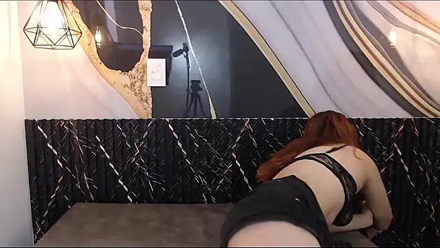 PilarArias online show from November 2025 12:48:02 PM