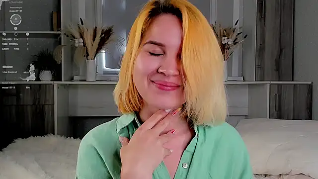 Snapshot of AgnesSonnek chatting on September 2025 01:28:01 AM AgnesSonnek online show from September 2025 01:28:01 AM