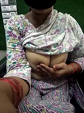 Snapshot of your_favourite_bhabhi chatting on July 2026 06:16:01 AM your favourite bhabhi online show from July 2026 06:16:01 AM