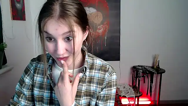 Snapshot of Milka_kamila chatting on February 2026 02:34:01 PM Milka kamila online show from February 2026 02:34:01 PM