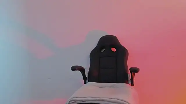 AnnaraLein online show from January 2026 03:43:01 AM