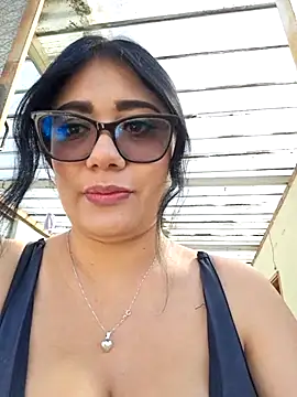 Snapshot of Monse--145 chatting on September 2025 01:59:01 PM Monse--145 online show from September 2025 01:59:01 PM
