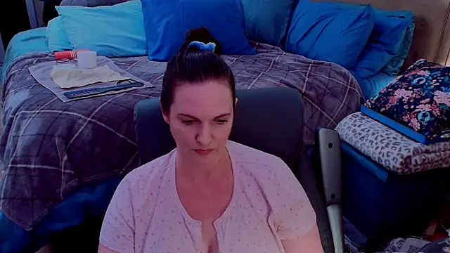 ninajaymes online show from May 2026 11:13:01 PM
