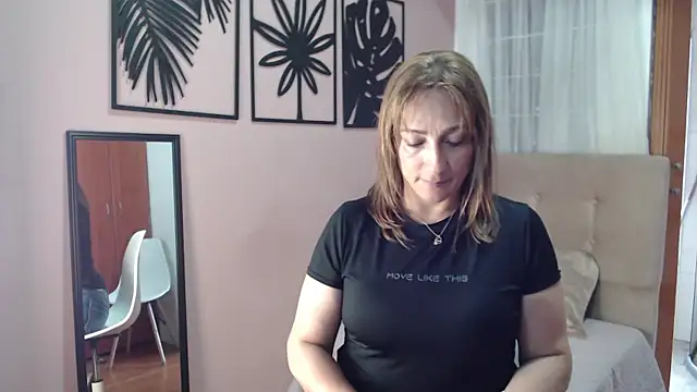 Snapshot of amara_rousse1 chatting on July 2026 12:51:01 PM amara rousse1 online show from July 2026 12:51:01 PM
