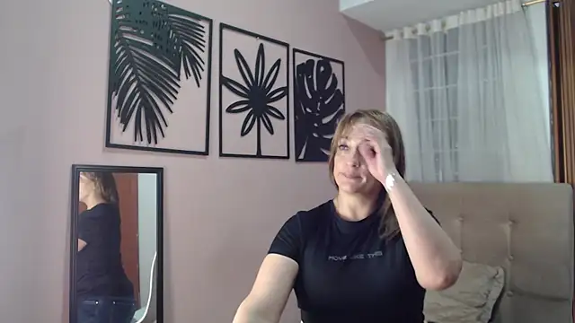 Snapshot of amara_rousse1 chatting on July 2026 12:55:01 PM amara rousse1 online show from July 2026 12:55:01 PM