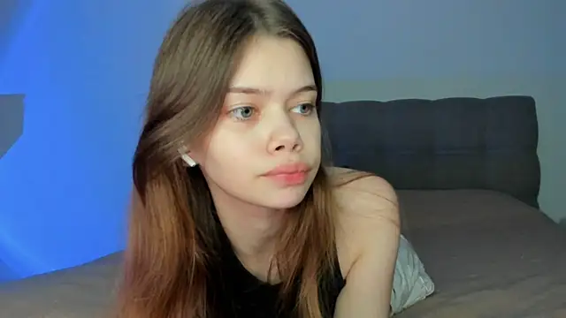 Snapshot of Milimeowww chatting on December 2025 05:51:02 PM Milimeowww online show from December 2025 05:51:02 PM