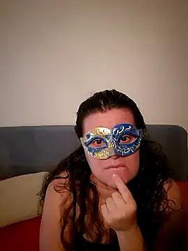 Snapshot of PerleRaree chatting on May 2026 12:57:01 PM PerleRaree online show from May 2026 12:57:01 PM