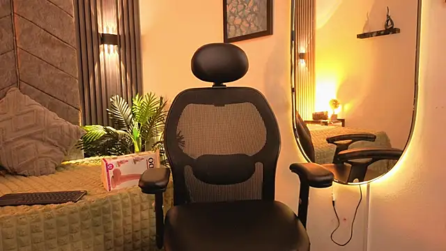 1Anya online show from November 2025 09:35:02 PM