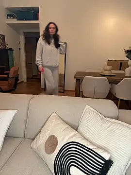 Snapshot of SophiiaStarr chatting on October 2025 04:30:01 PM SophiiaStarr online show from October 2025 04:30:01 PM