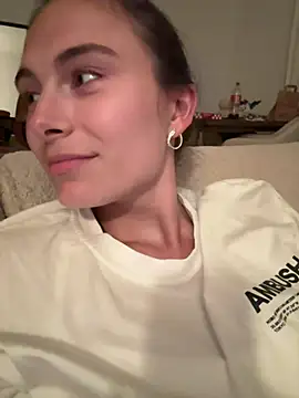 Snapshot of SophiiaStarr chatting on June 2026 08:12:02 PM SophiiaStarr online show from June 2026 08:12:02 PM