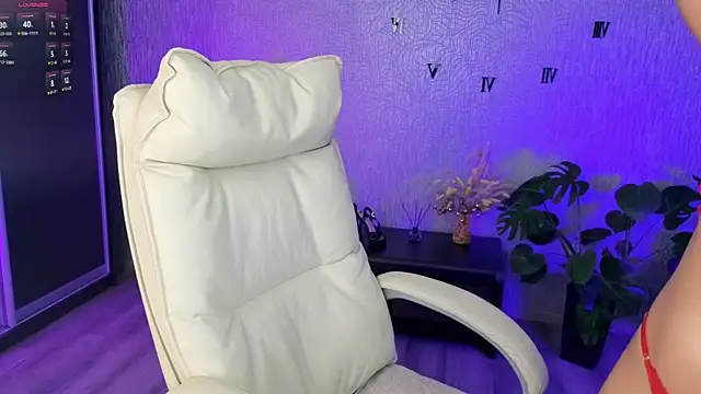 Snapshot of NikkiiStill chatting on June 2026 02:24:02 AM NikkiiStill online show from June 2026 02:24:02 AM