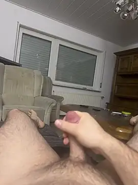 Snapshot of flamur_albania chatting on November 2025 06:30:01 PM flamur albania online show from November 2025 06:30:01 PM