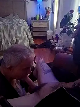 Mrluckstick online show from September 2025 08:43:01 PM