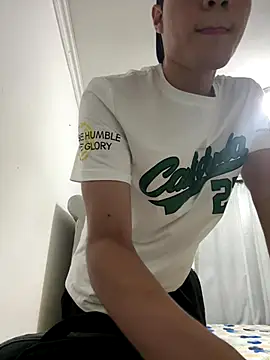 youngboylani777 online show from November 2025 06:34:01 AM