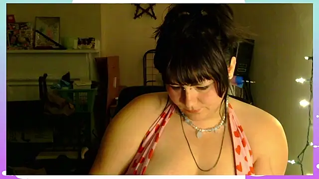 Snapshot of PeakoBunny chatting on November 2025 03:16:02 AM PeakoBunny online show from November 2025 03:16:02 AM