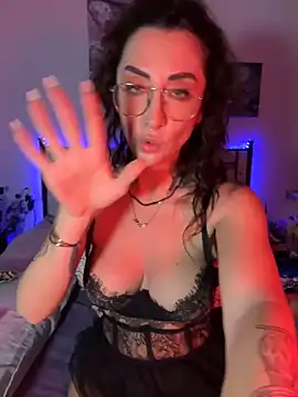 Snapshot of nikkaanderic chatting on April 2026 07:36:02 PM nikkaanderic online show from April 2026 07:36:02 PM