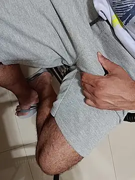 Gallo001 online show from April 2026 12:02:01 PM