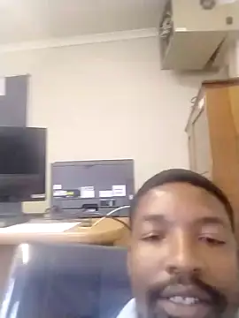 TopssyKreet online show from November 2025 10:37:02 AM